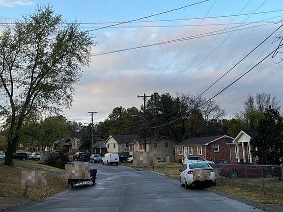 4th image of 2832 Desplane Dr