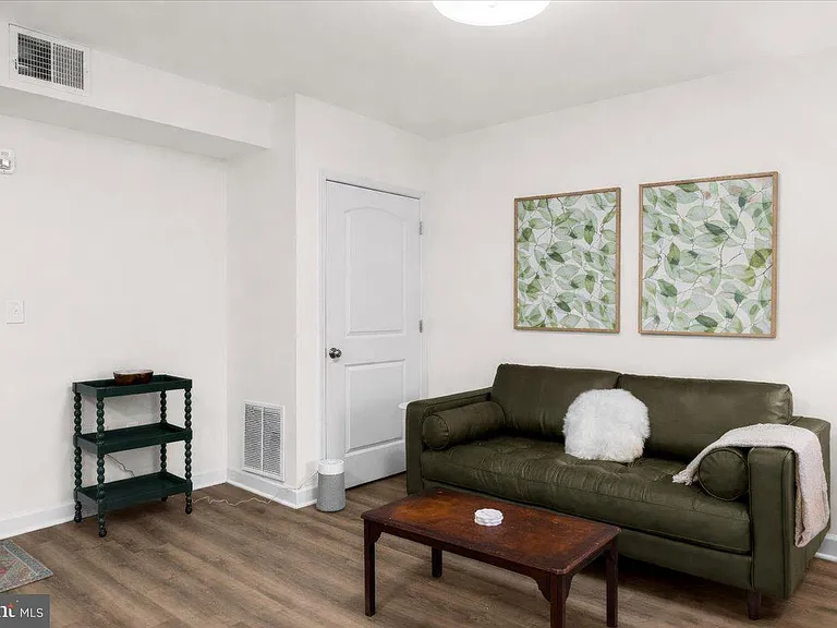 380 Broadview Ave #2 — Photo 3