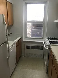 Rented by K & O Realty Associates Inc.