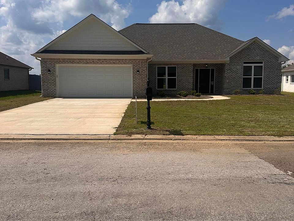 1st image of 161 Benelli Dr