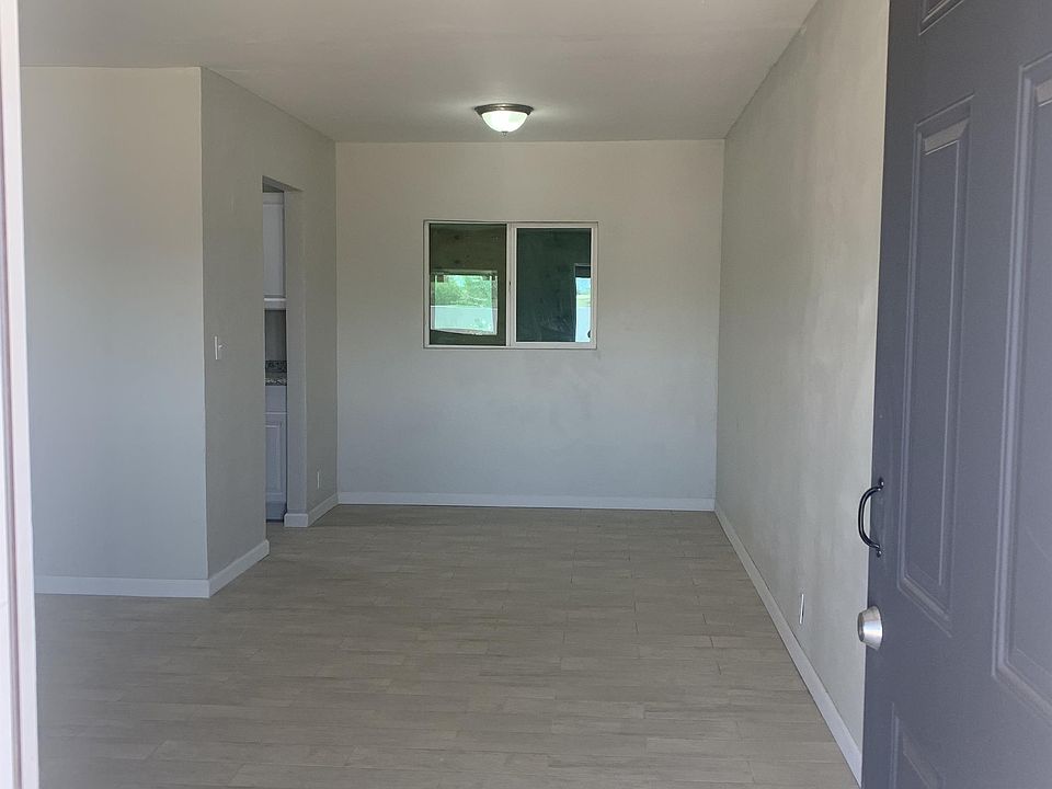 1st image of 2111 E Sunland Vis #2113