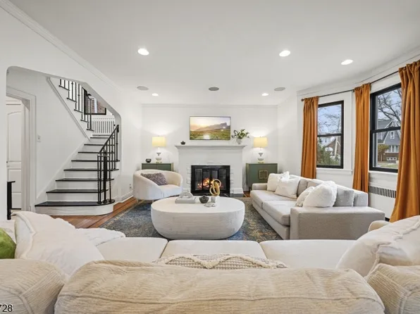 31 Burroughs Way, Maplewood Twp., NJ 07040