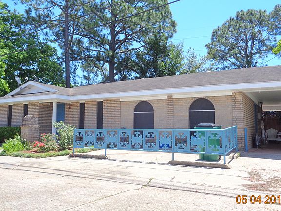 2nd image of 322 Aucoin St