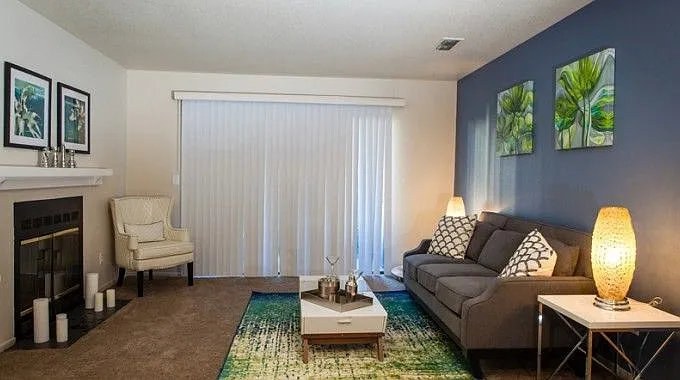 Mosaic Apartments — Photo 6