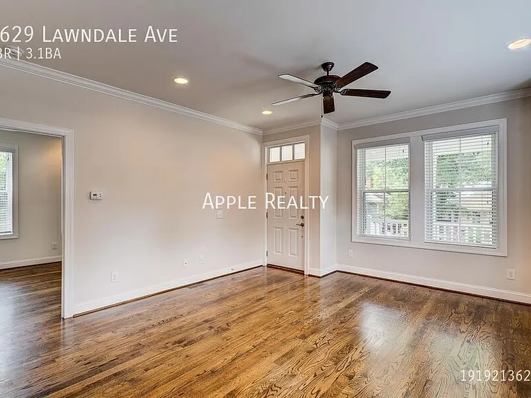 2629 Lawndale Ave — Photo 3