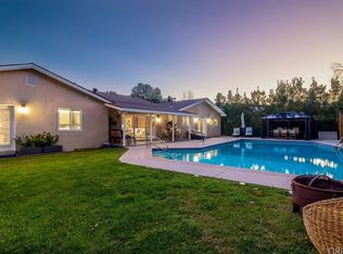 15967 Meadowcrest Rd, Sherman Oaks, CA 91403