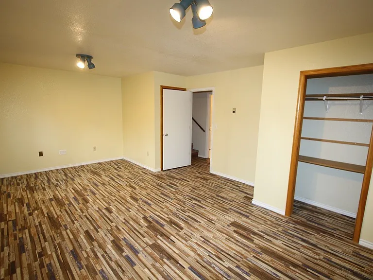 23827 Chandelle Dr — Photo 13