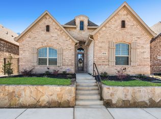 5648 Traveller Dr, North Richland Hills, TX 76180