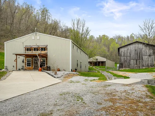 53 Friendship Hollow Rd N, Pleasant Shade, TN 37145