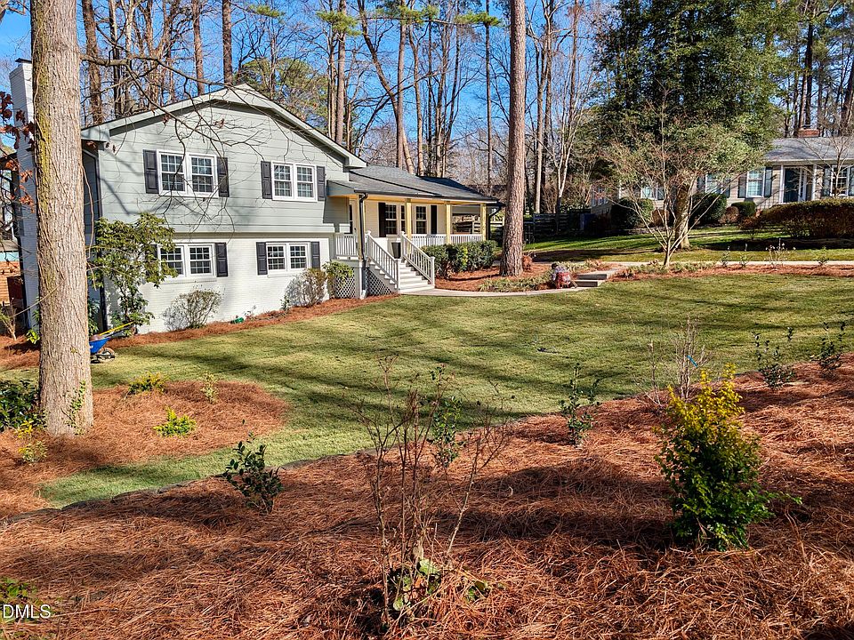 1st image of 1113 Yorkshire Dr