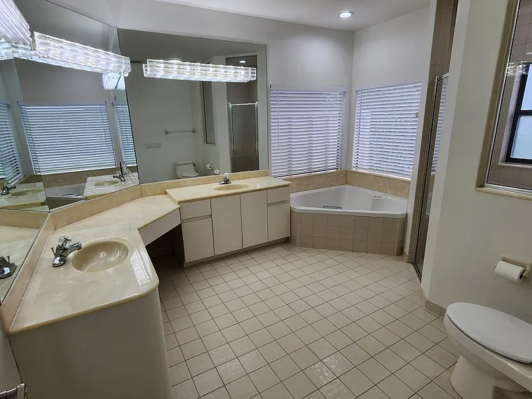 6118 Creekside Trl — Photo 11