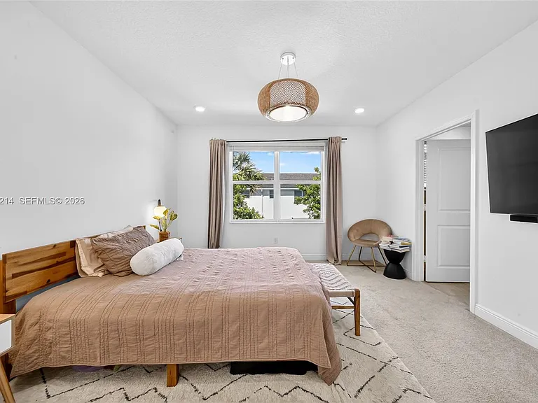 4349 Veleiros Ave — Photo 19