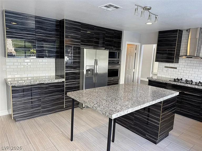 8218 Mount Nido Dr — Photo 4