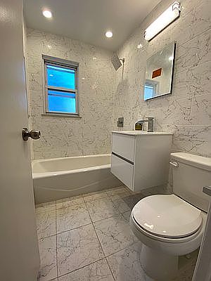 5th image of 164-39 Underhill Ave #1