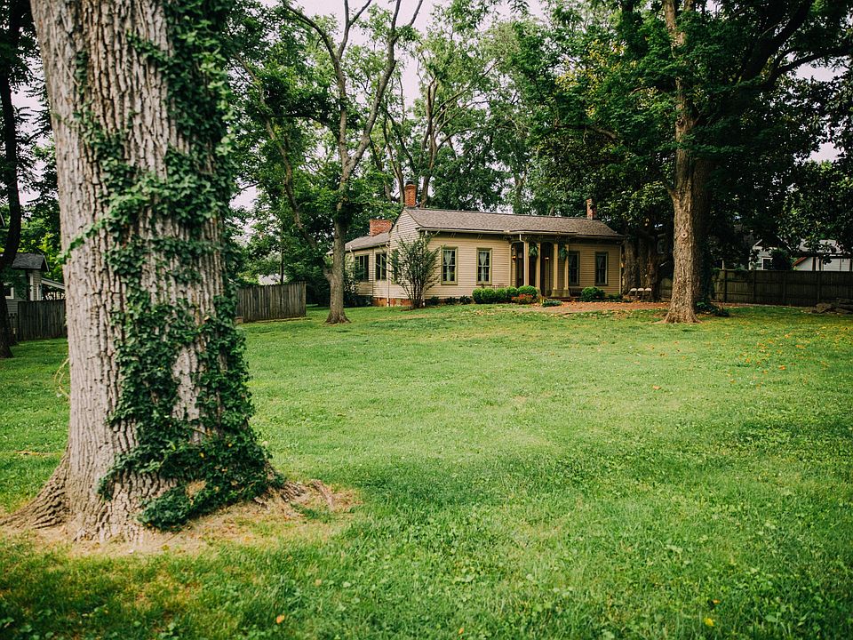 40th image of 1703 Greenwood Ave