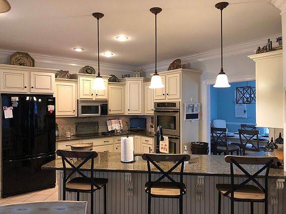 Farmhouse style kitchen 