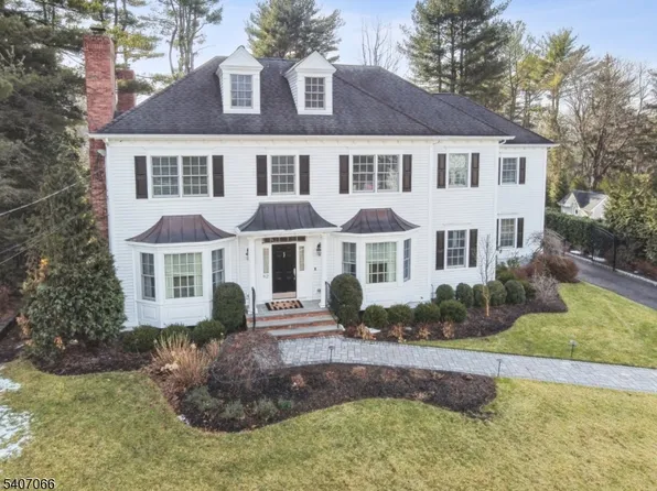 82 May Dr, Chatham Twp., NJ 07928