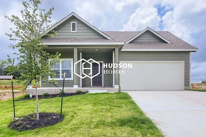 1229 Richards Ranch Rd — Photo 1