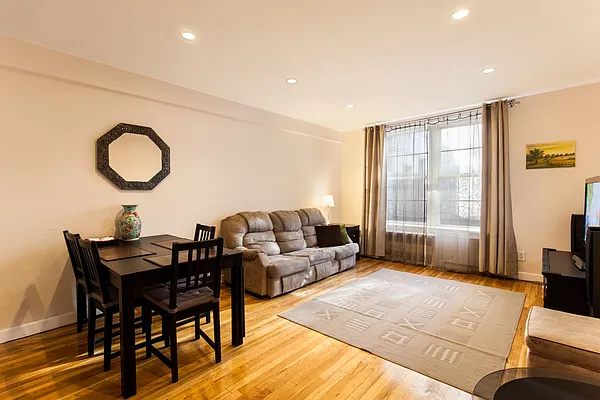 Rented by Capri Jet Realty Corp | media 14