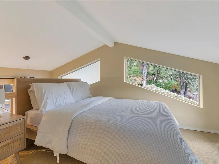 16101 Matilija Dr — Photo 16