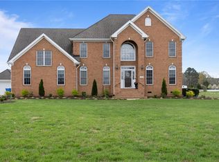 905 Two Gates Cir, Chesapeake, VA 23322