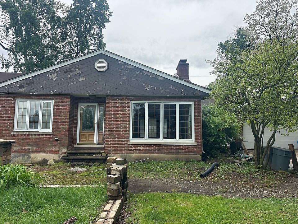 2nd image of 9401 W 135th St