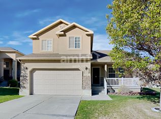 824 S Apple Grove Ln, Pleasant Grove, UT 84062