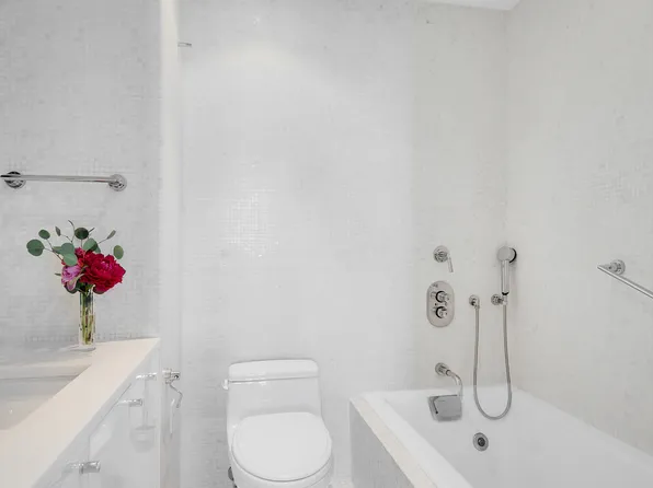 188 East 70th Street 27B image 14 of 14