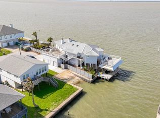 3703 Brewster Ky, Galveston, TX 77554