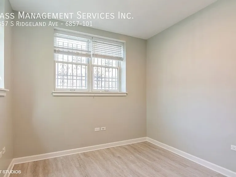6857 S Ridgeland Ave #101 — Photo 5