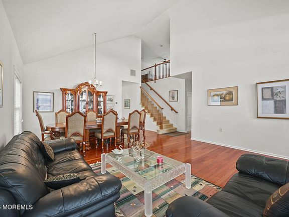 4th image of 7 Salter Court