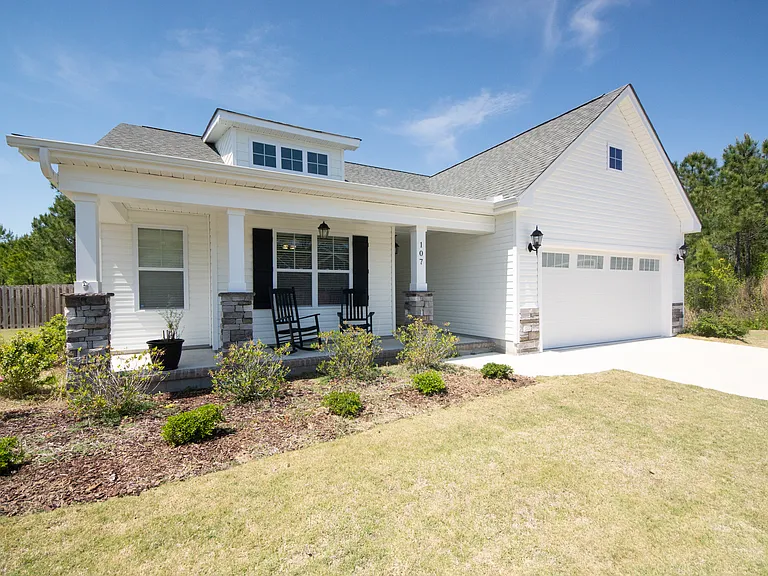 107 Prescott Cir — Photo 8