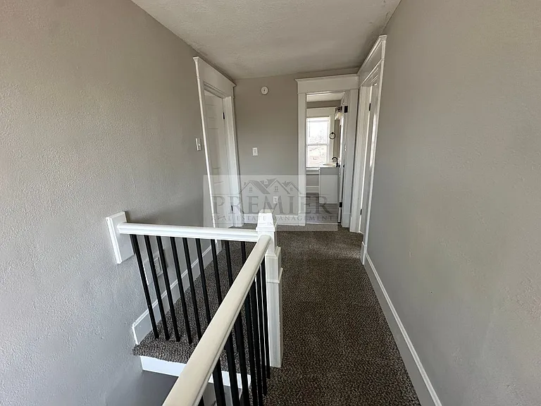 184 W North St — Photo 20