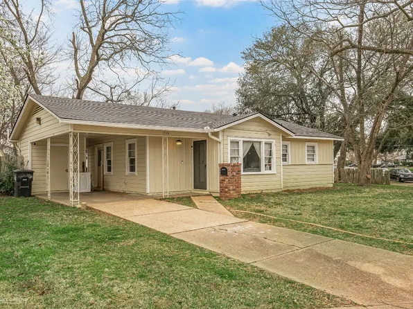 1526 Viosca St, Bossier City, LA 71111