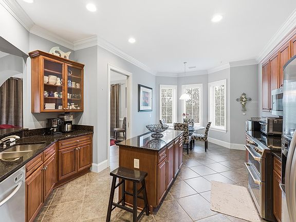 5th image of 8575 San Marcello Dr. #302