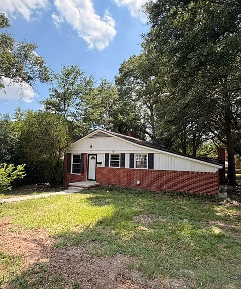 701 S Woodrow St — Photo 1