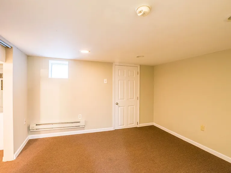 5750 N Lambert St — Photo 10