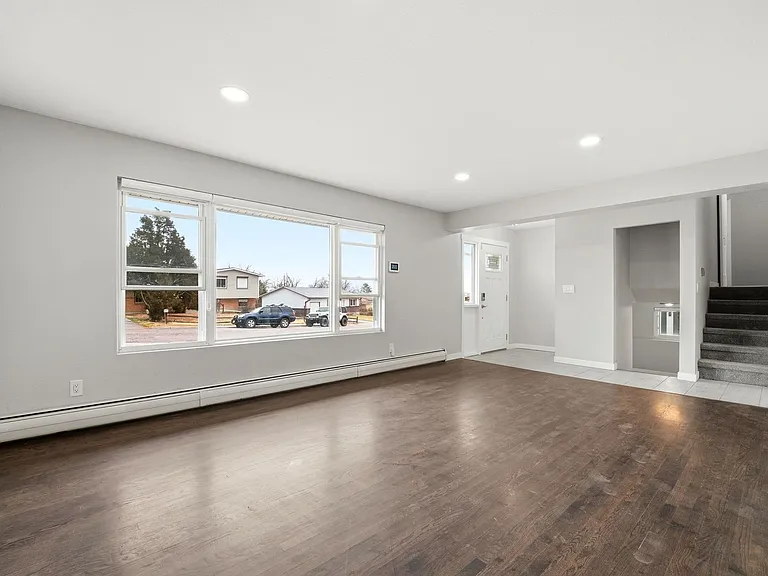 54 Minden Cir — Photo 5