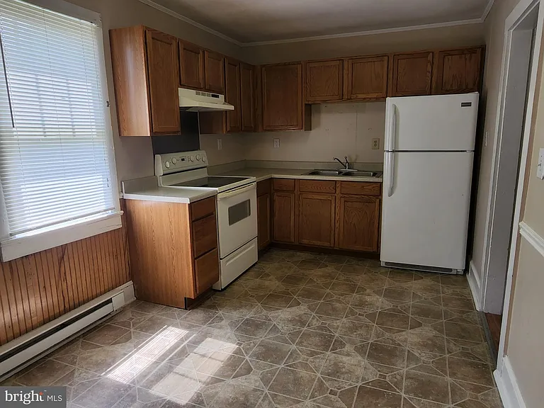 100 S Buchannan St — Photo 3