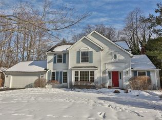 3 Wood Stone Rise, Pittsford, NY 14534