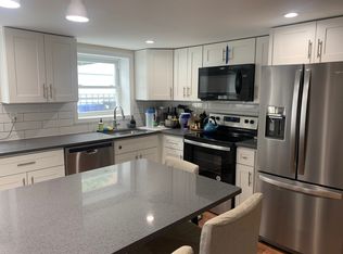 574 Leonard St APT 1, Brooklyn, NY 11222