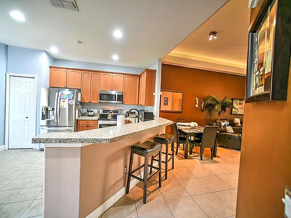 5th image of 228 Bauer Cir