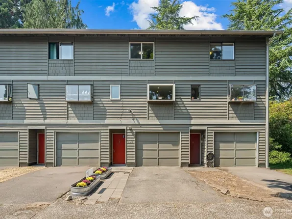 702 NW 189th Lane, Shoreline, WA 98177