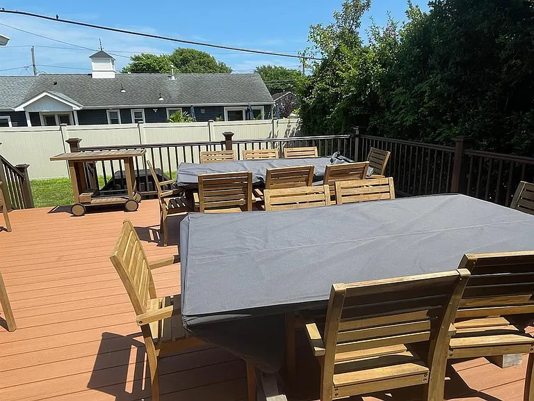 142 Flamingo St — Photo 22