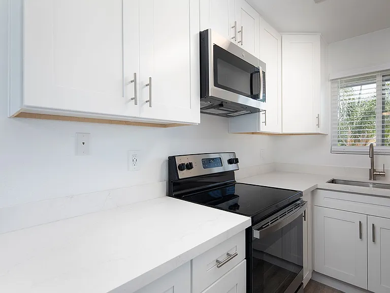 Golden Pacific Apartments — Photo 25