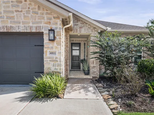 4811 Spring Crest Dr, Fulshear, TX 77441