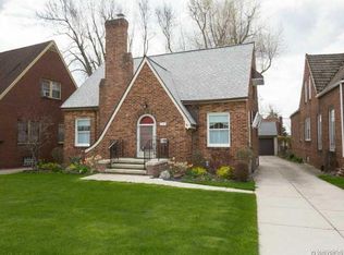 205 Mapleview Rd, Cheektowaga, NY 14225