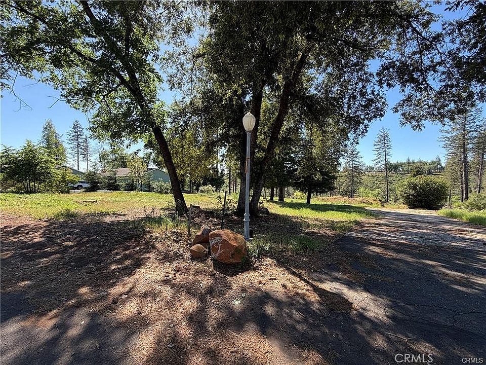 2nd image of 5665 Chaney Ln