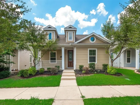 1228 King George Ln, Aubrey, TX 76227