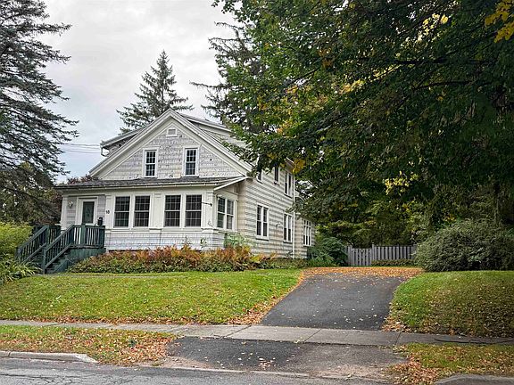 2nd image of 18 Chapel St